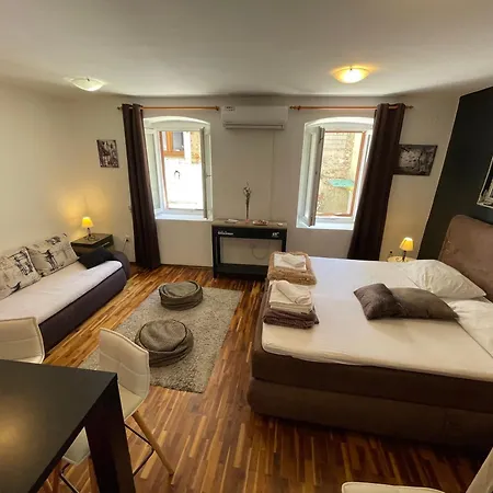 Apartment Old Town Insula